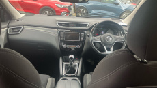 Nissan Qashqai 1.3 DiG-T N-Connecta 5dr Petrol Hatchback